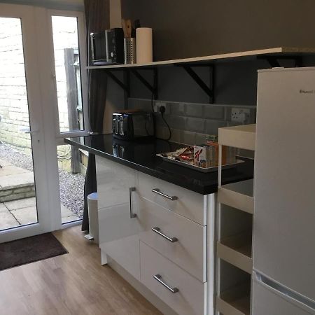 Self-Contained Apartment 코샘 외부 사진