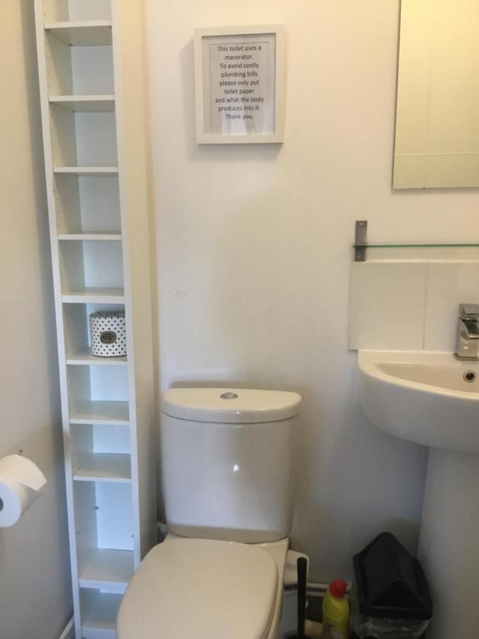Self-Contained Apartment 코샘 외부 사진